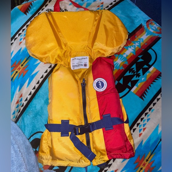 Mustang survival life vest toddler 3t - Picture 2 of 5
